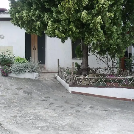Oda ve Kahvaltı Alle Violette